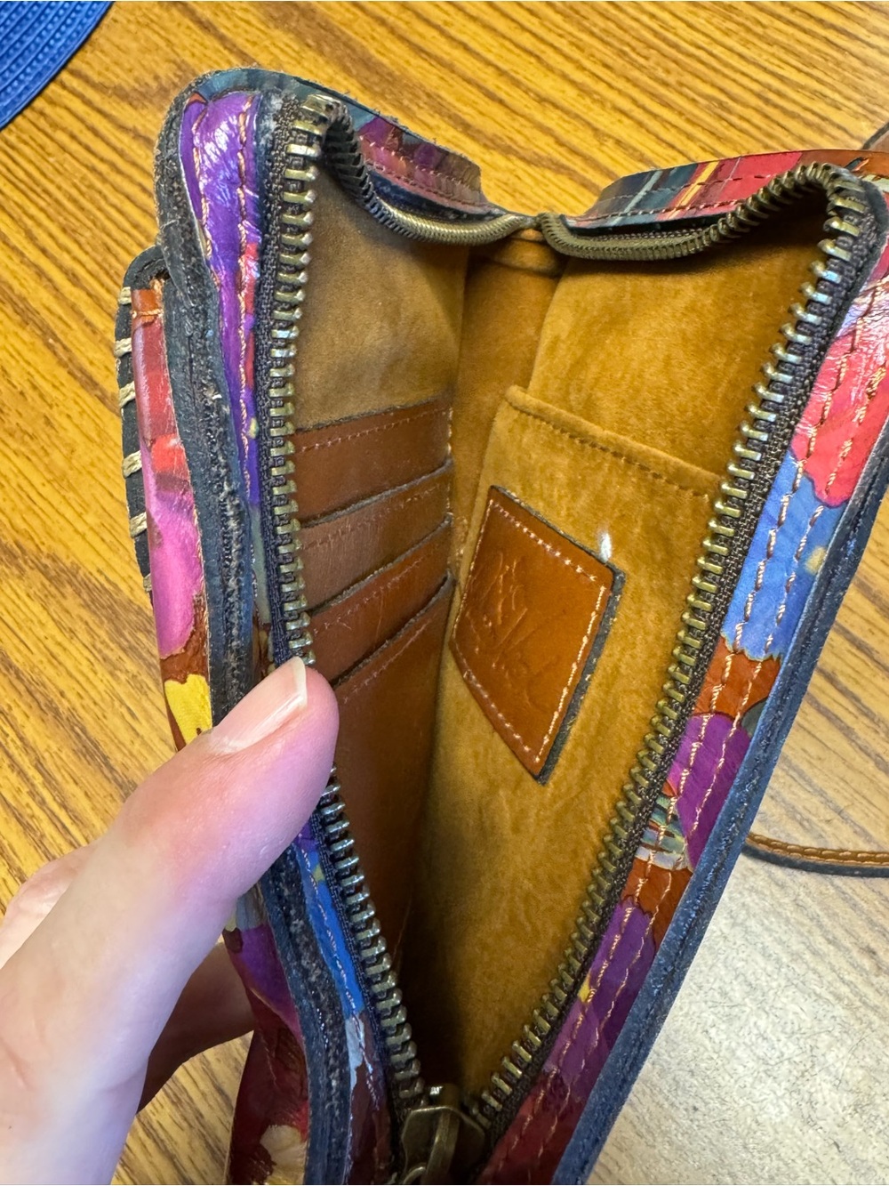 EUC Patricia Nash Marinella Leather Crossbody Bag Wristlet  Floral - Picture 8 of 9